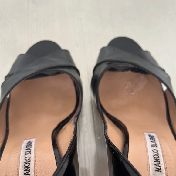 Manolo Blahnik Black Patent leather M-Puspapi  size 37.5  (7.5) - Picture 10 of 10